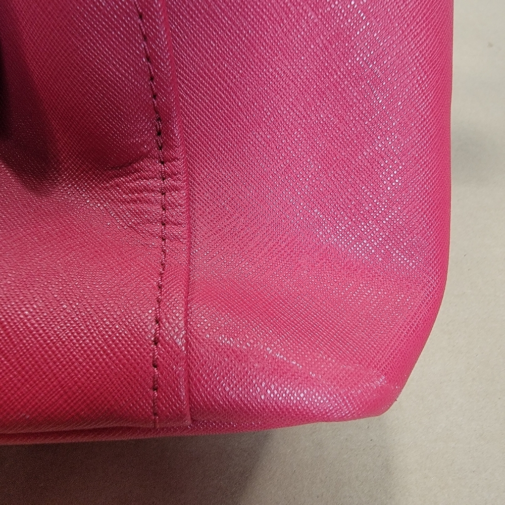 TUMI Varek Park Tote – Raspberry - Full Leather Laptop/Work Bag Style 734421RASP - Picture 11 of 16